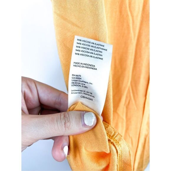 NWT Free People Moon Dancer Tank Top In Carrot Ginger Relaxed Fit V-Neck Size M - Picture 10 of 10